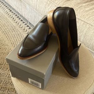 Black Italy black loafers Brand new, never worn only tried on. Size 10 Narrow